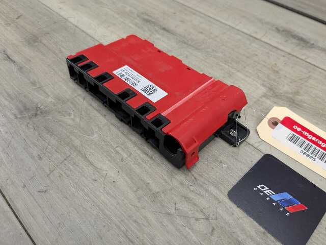 OEM BMW F22 F30 F32 F36 F80 F82 Positive Battery Distributor B+ Power Fuse Box