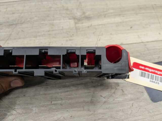 OEM BMW F22 F30 F32 F36 F80 F82 Positive Battery Distributor B+ Power Fuse Box