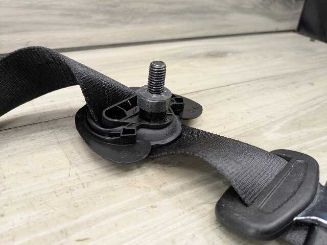 OEM BMW F95 G05 G06 G07 X5 X6 X7 Front Right Passenger Seat Belt Retractor Black