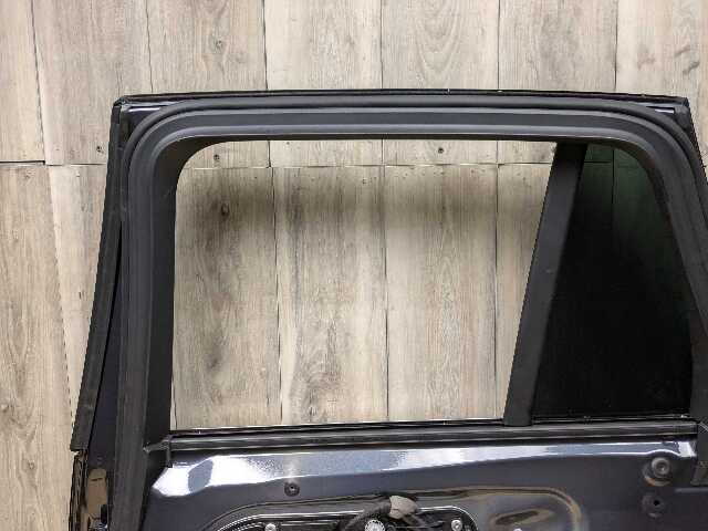 19-25 OEM BMW F95 G05 X5 X5M Rear Right Passenger Door Shell Panel Gray C27