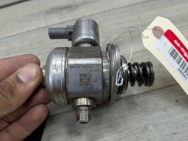 15-20 OEM BMW F80 F82 F83 F87 M2 M3 M4 Engine S55 HPFP High Pressure Fuel Pump