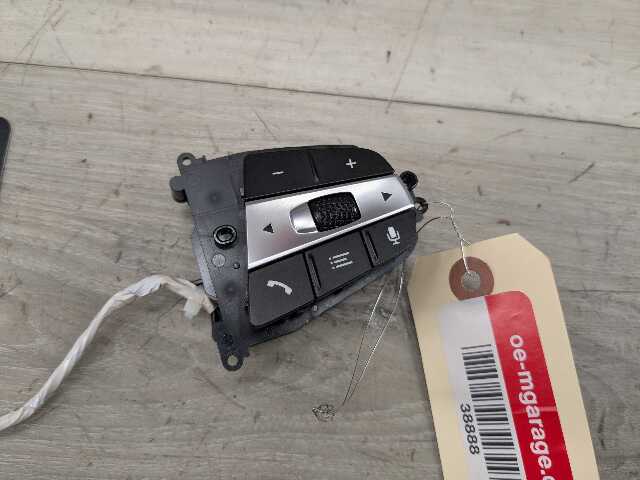 OEM BMW G05 G06 X5 X6 G14 G15 840 Steering Wheel Multifunction Switch Buttons