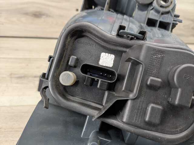 14-17 OEM BMW F32 F33 F36 F82 F83 M4 Rear Left Driver Side Outer Tail Light Lamp