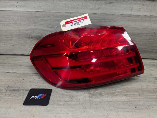 14-17 OEM BMW F32 F33 F36 F82 F83 M4 Rear Left Driver Side Outer Tail Light Lamp