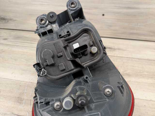 14-17 OEM BMW F32 F33 F36 F82 F83 M4 Rear Right Passenger Outer Tail Light Lamp