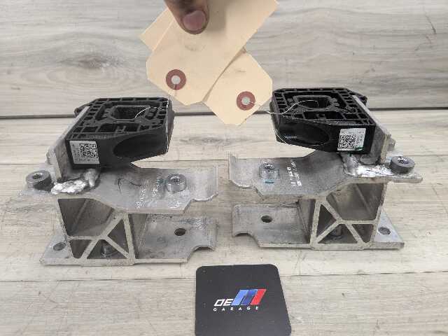 OEM BMW F95 F96 G05 G06 G07 G09 X5 X7 Left Right Bumper Impact Mount Bracket SET