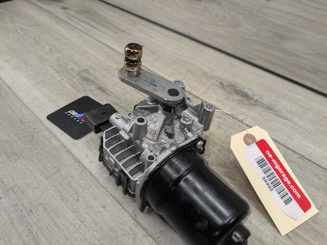 19-25 OEM BMW G05 G06 G06 X5 X6 X7 Front Windshield Wiper Motor