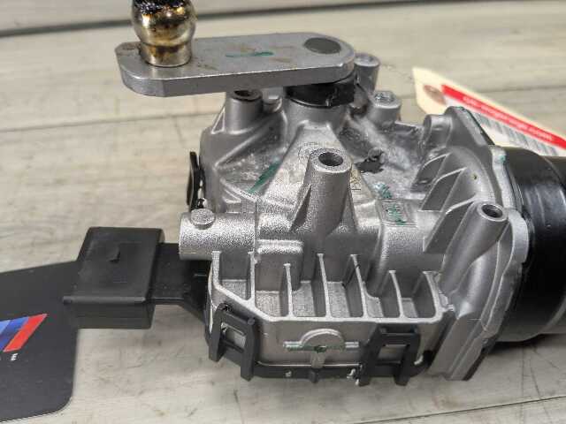 19-25 OEM BMW G05 G06 G06 X5 X6 X7 Front Windshield Wiper Motor