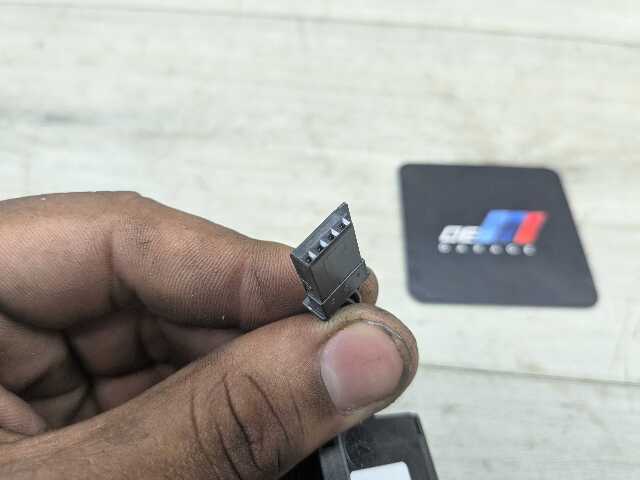 OEM BMW E82 E84 E88 E90 E92 E93 Steering Wheel Heater Electronics Control Module