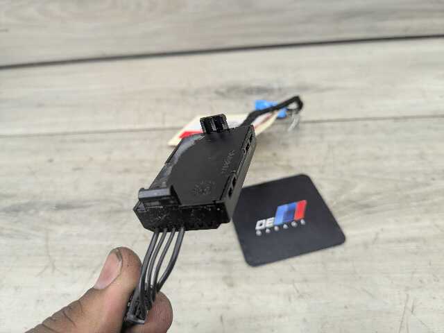 OEM BMW E82 E84 E88 E90 E92 E93 Steering Wheel Heater Electronics Control Module