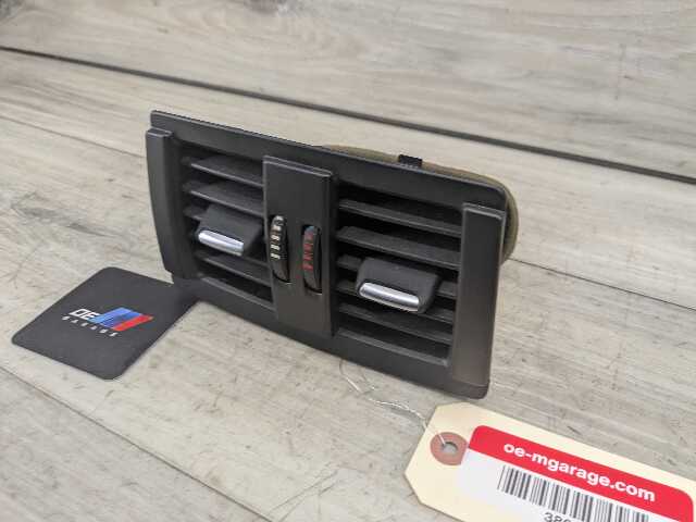 OEM BMW F22 F30 F32 F36 F80 F82 M3 M4 Rear AC Air Vent Trim Cover Panel Black