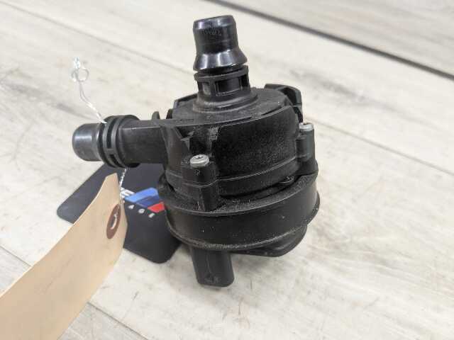OEM BMW F23 F30 F32 F36 F80 F82 M3 Engine B46 S55 Auxiliary Coolant water Pump