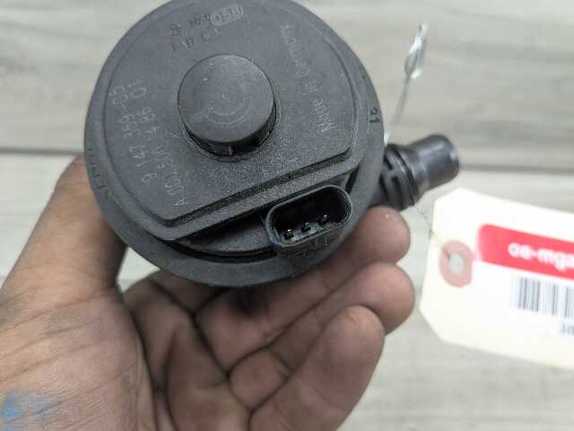 OEM BMW F23 F30 F32 F36 F80 F82 M3 Engine B46 S55 Auxiliary Coolant water Pump