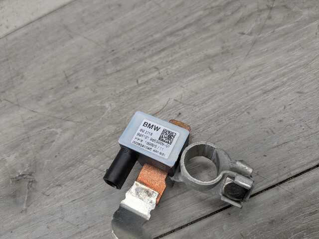 OEM BMW G05 G06 G07 G20 G22 G23 G26 G42 Negative Cable Terminal IBS Sensor Black