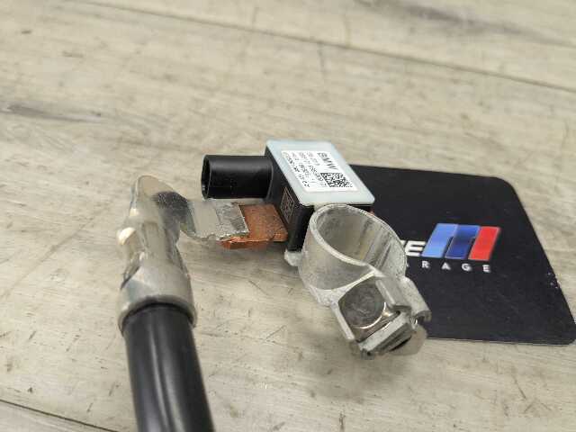 OEM BMW G05 G06 G07 G20 G22 G23 G26 G42 Negative Cable Terminal IBS Sensor Black