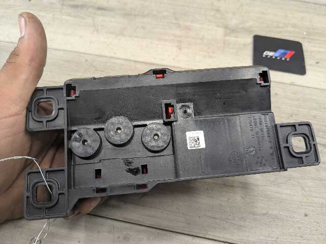 OEM BMW G05 G06 G07 X5 X7 Rear Battery Junction B+ Power Fuse box Distribution