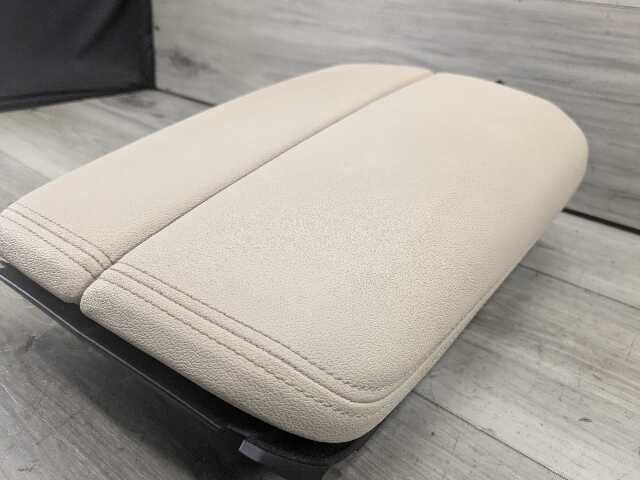 19-23 OEM BMW G05 X5 Center Console Storage Compartment Armrest Leather Coffee