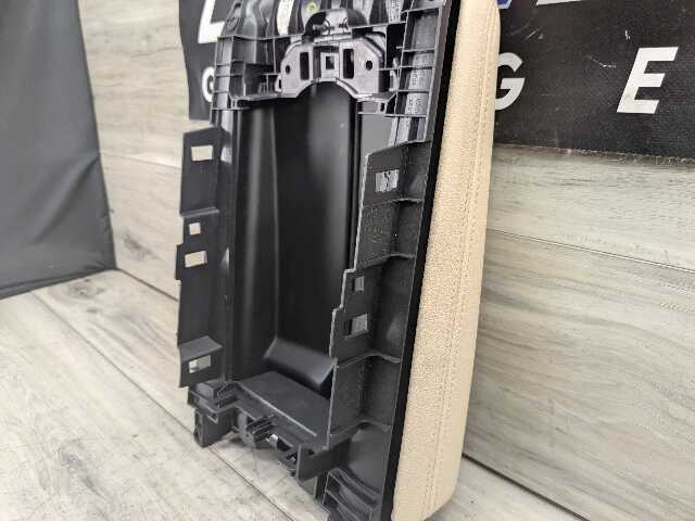 19-23 OEM BMW G05 X5 Center Console Storage Compartment Armrest Leather Coffee