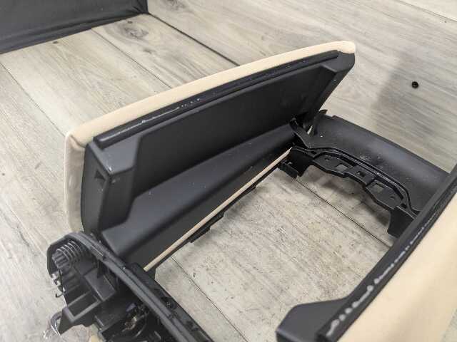 19-23 OEM BMW G05 X5 Center Console Storage Compartment Armrest Leather Coffee