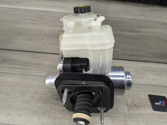 19-25 OEM BMW G05 G06 G07 X5 Master Cylinder Hydraulic ABS Brake Pump Booster