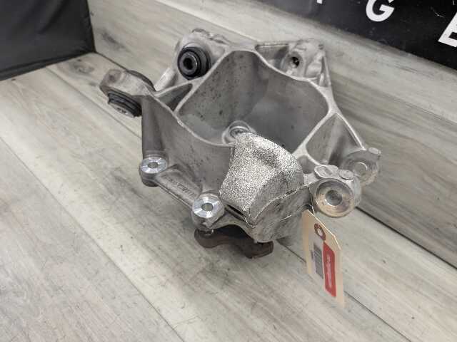 OEM BMW G05 G06 G07 X5 X6 X7 Rear Left Driver Side Hub Spindle Knuckle Bearing