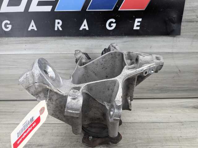 OEM BMW G05 G06 G07 X5 X6 X7 Rear Left Driver Side Hub Spindle Knuckle Bearing