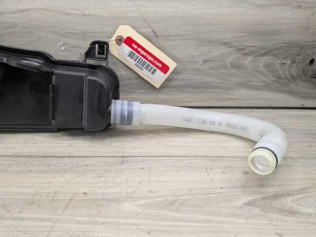 OEM BMW F95 F96 G05 G06 G07 X5 X6 X7 Windshield Washer Bottle Reservoir Tank