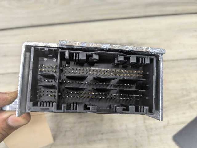 OEM BMW G05 G06 G07 X5 X6 X7 Safety Restraint Diagnostic Airbag Control Module