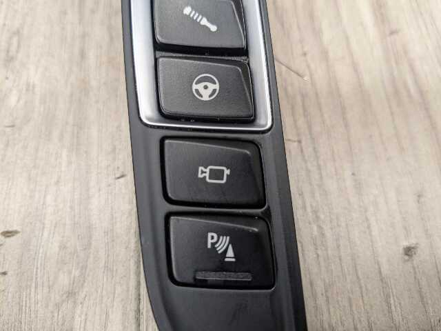 OEM BMW F80 F82 F83 M3 M4 Center Operating DSC Traction Center Console Switch