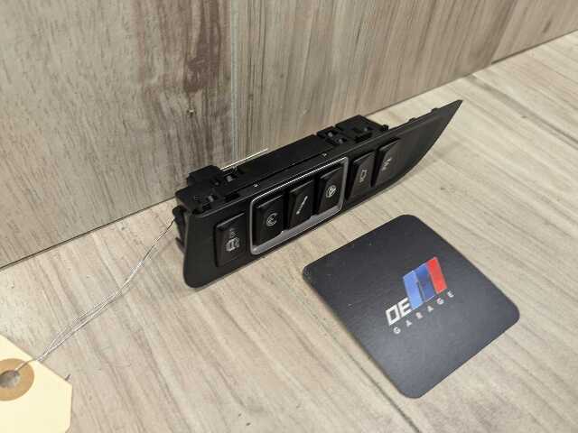 OEM BMW F80 F82 F83 M3 M4 Center Operating DSC Traction Center Console Switch