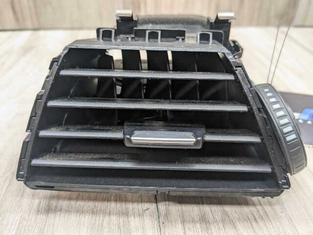 OEM BMW F30 F32 F33 F36 F80 F82 F83 M3 M4 Left Driver Dash AC Air Vent Grille