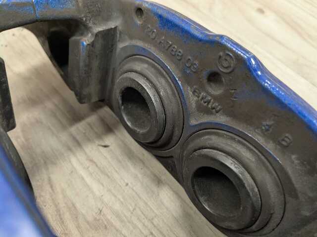 OEM BMW F22 F23 F30 F32 F33 F36 FRONT Right Passenger Brake Caliper BREMBO Blue