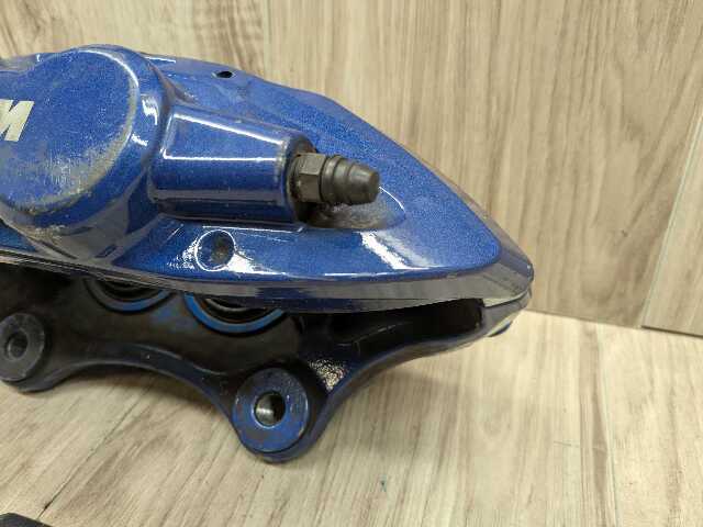 OEM BMW F22 F23 F30 F32 F33 F36 FRONT Right Passenger Brake Caliper BREMBO Blue