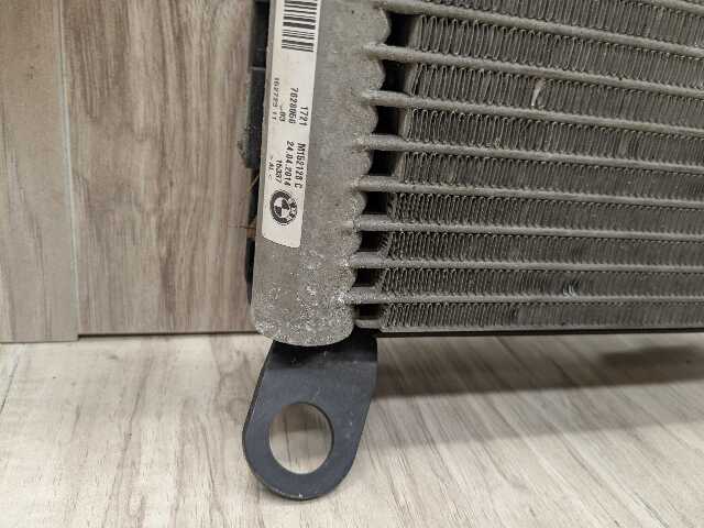 12-15 OEM BMW F22 F30 F32 F34 F36 Right Passenger Engine Oil Cooler Radiator