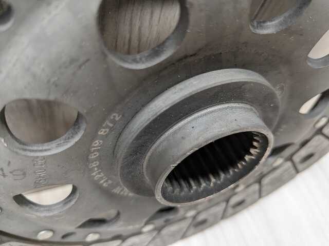 OEM BMW E82 E84 E88 E90 E92 E93 F10 F25 F30 F32 F33 F36 Flywheel Clutch Complete