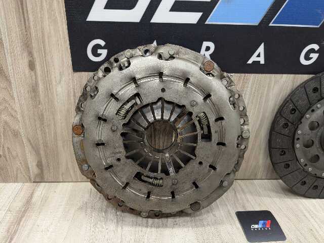 OEM BMW E82 E84 E88 E90 E92 E93 F10 F25 F30 F32 F33 F36 Flywheel Clutch Complete