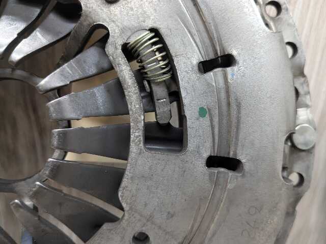 OEM BMW E82 E84 E88 E90 E92 E93 F10 F25 F30 F32 F33 F36 Flywheel Clutch Complete