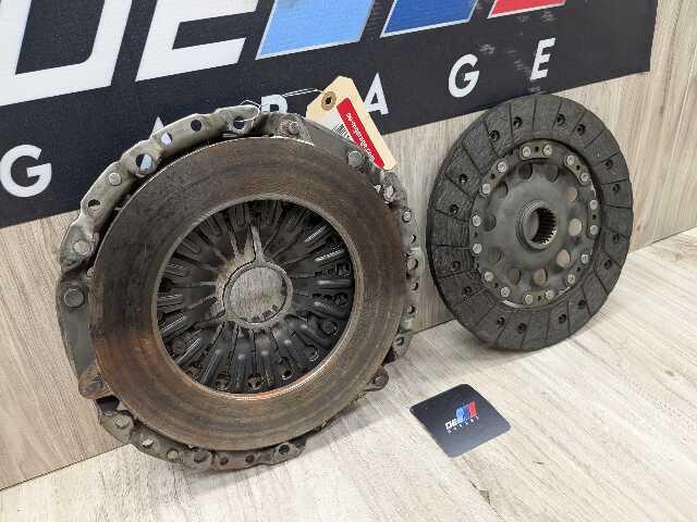 OEM BMW E82 E84 E88 E90 E92 E93 F10 F25 F30 F32 F33 F36 Flywheel Clutch Complete