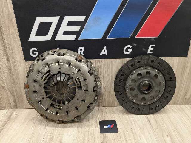 OEM BMW E82 E84 E88 E90 E92 E93 F10 F25 F30 F32 F33 F36 Flywheel Clutch Complete