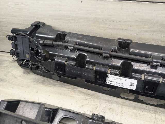 19-25 BMW G05 X5 REAR Bumper Middle Center Guide Mount Support Bracket PAIR