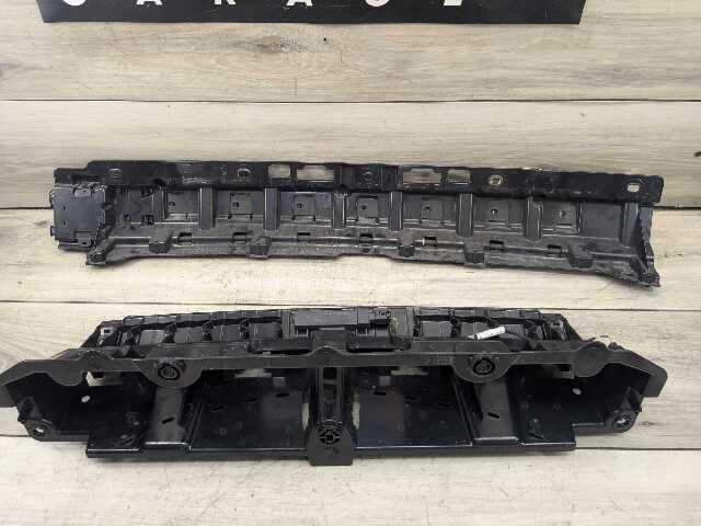 19-25 BMW G05 X5 REAR Bumper Middle Center Guide Mount Support Bracket PAIR