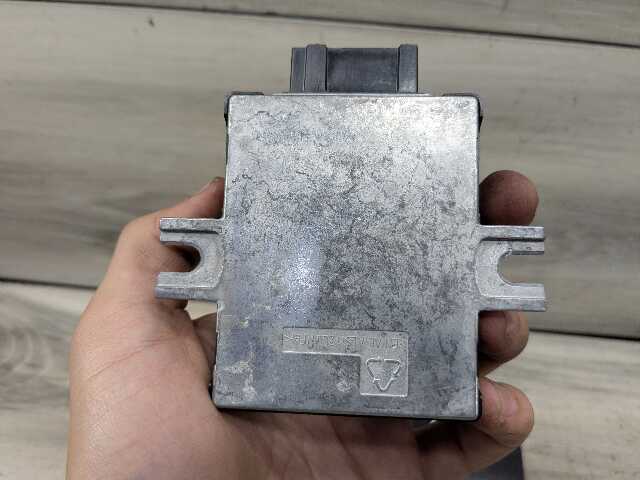 OEM BMW G01 G05 G20 G22 G23 G26 G30 G80 G82 G83 M3 M4 Fuel Pump Control Module