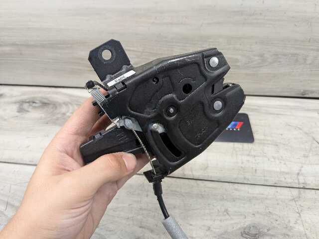 19-25 OEM BMW F95 G05 G07 X5 Tailgate Right Passenger Lower Latch Lock Actuator
