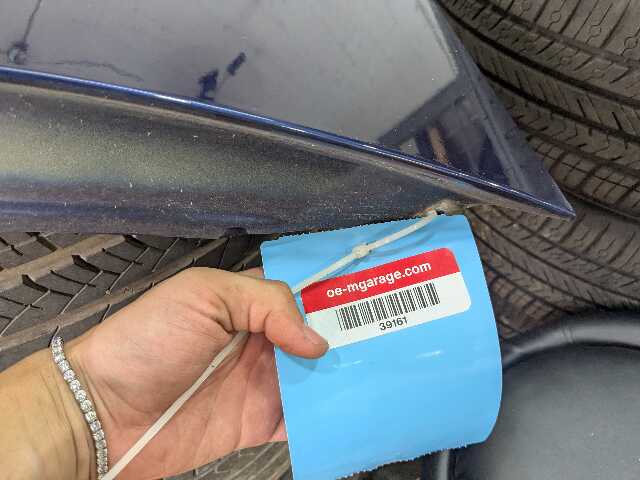 06-11 OEM BMW E90 328 335 Sedan Right Passenger Side Fender Panel Blue A76