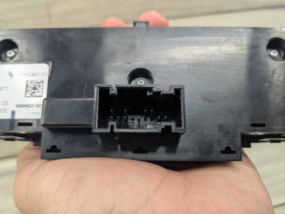 OEM BMW F95 G05 G06 G07 G16 F93 X5 REAR AC Heater Climate Control Switch Module