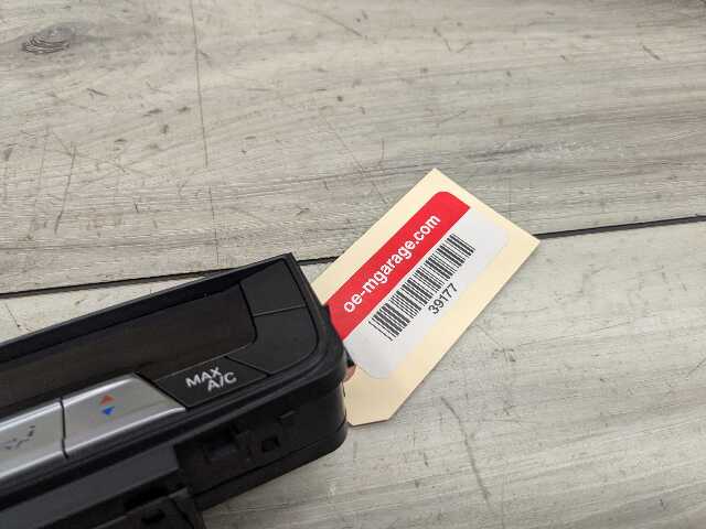 OEM BMW F95 G05 G06 G07 G16 F93 X5 REAR AC Heater Climate Control Switch Module