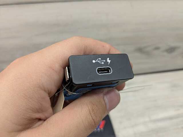 OEM BMW F44 F48 F97 G01 G05 G12 G20 G30 G80 USB Dual Type C Charger Port Socket