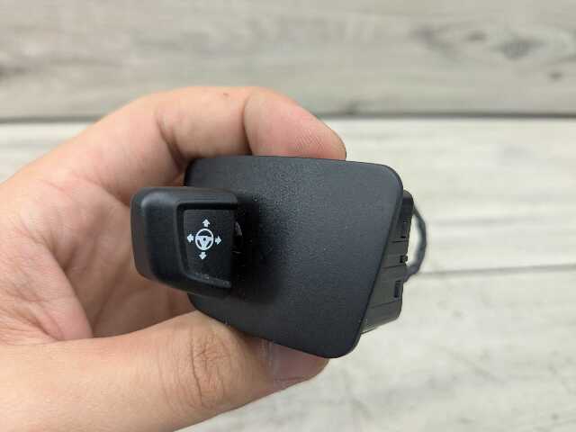 OEM BMW F90 G05 G06 G07 G11 G12 G30 Steering Wheel Column Adjust Control Switch