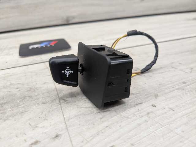 OEM BMW F90 G05 G06 G07 G11 G12 G30 Steering Wheel Column Adjust Control Switch