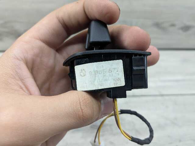 OEM BMW F90 G05 G06 G07 G11 G12 G30 Steering Wheel Column Adjust Control Switch